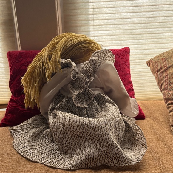 Cabbage Patch Blonde Vintage Doll - Picture 2 of 5